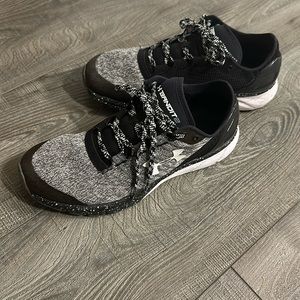 Women Under Armour Bandit 2 sneakers, size 9